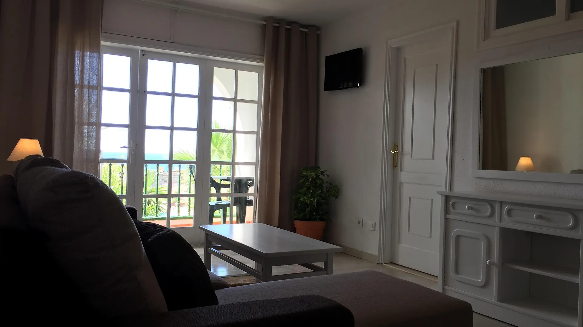 Aparthotel Neptuno Costadeje Адехе